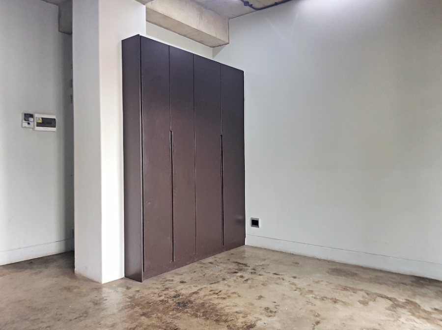 1 Bedroom Property for Sale in New Doornfontein Gauteng