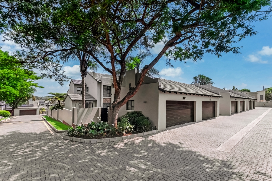 To Let 3 Bedroom Property for Rent in Fourways Gauteng