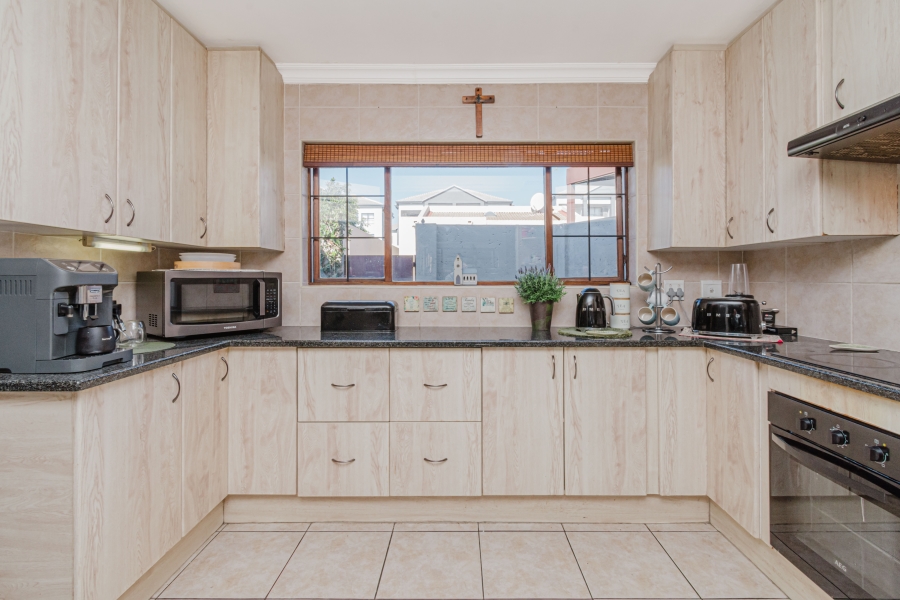 3 Bedroom Property for Sale in Fourways Gauteng