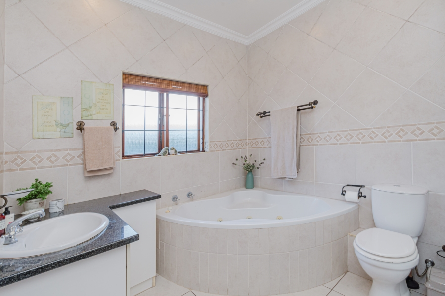 3 Bedroom Property for Sale in Fourways Gauteng