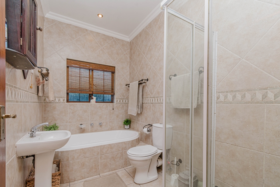 3 Bedroom Property for Sale in Fourways Gauteng