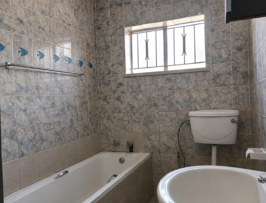3 Bedroom Property for Sale in Roodepoort Central Gauteng