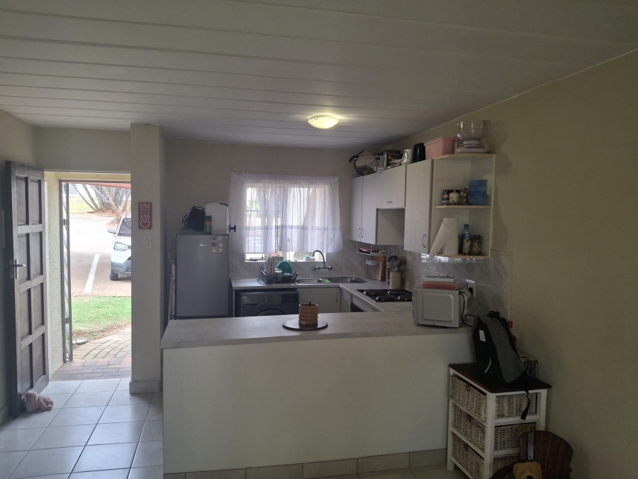 2 Bedroom Property for Sale in Garsfontein Gauteng