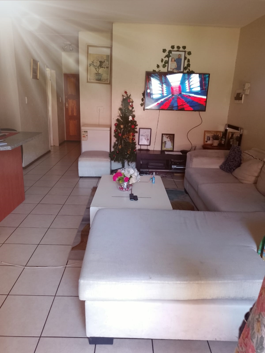 To Let 2 Bedroom Property for Rent in Comet Gauteng