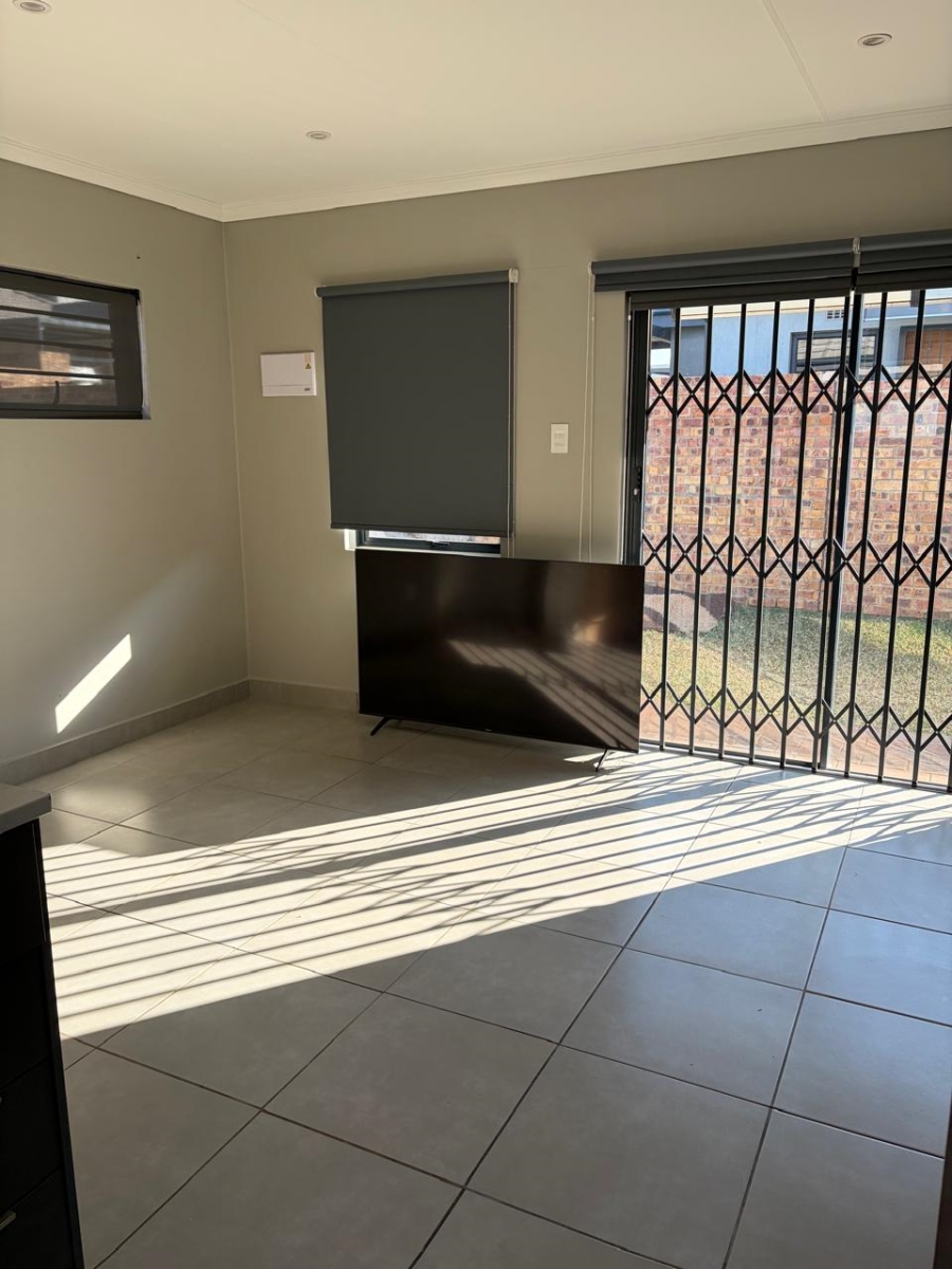 3 Bedroom Property for Sale in Nietgedacht Gauteng