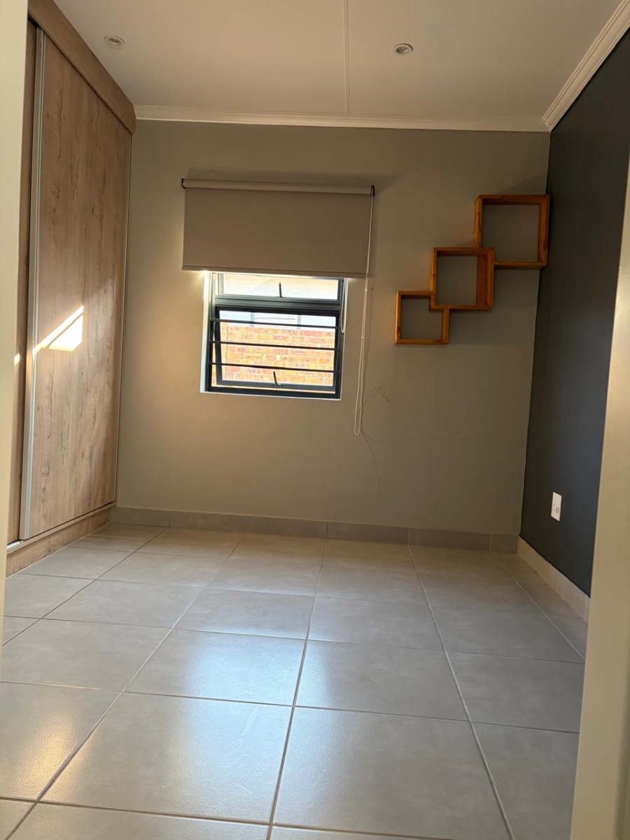 3 Bedroom Property for Sale in Nietgedacht Gauteng