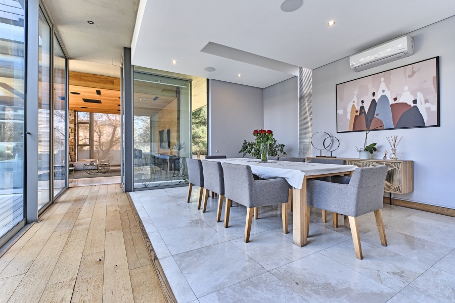 5 Bedroom Property for Sale in Waterfall Country Estate Gauteng