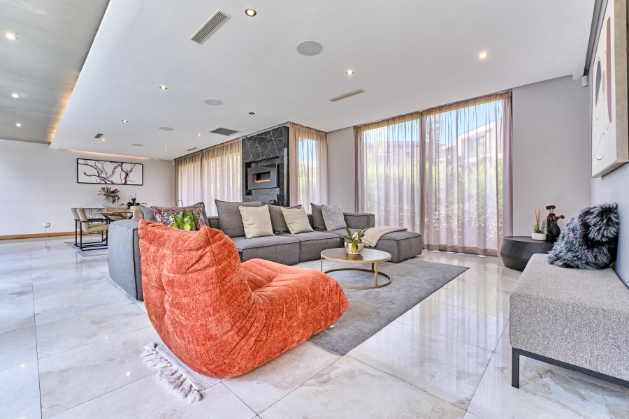 5 Bedroom Property for Sale in Waterfall Country Estate Gauteng