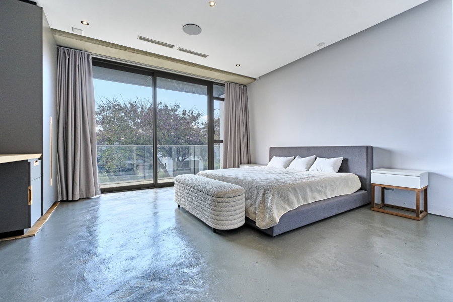 5 Bedroom Property for Sale in Waterfall Country Estate Gauteng