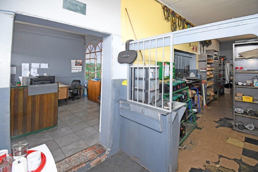 To Let Commercial Property for Rent in Blairgowrie Gauteng
