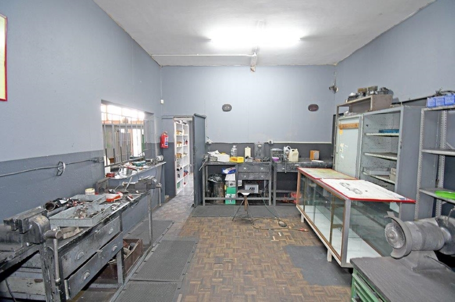 To Let Commercial Property for Rent in Blairgowrie Gauteng