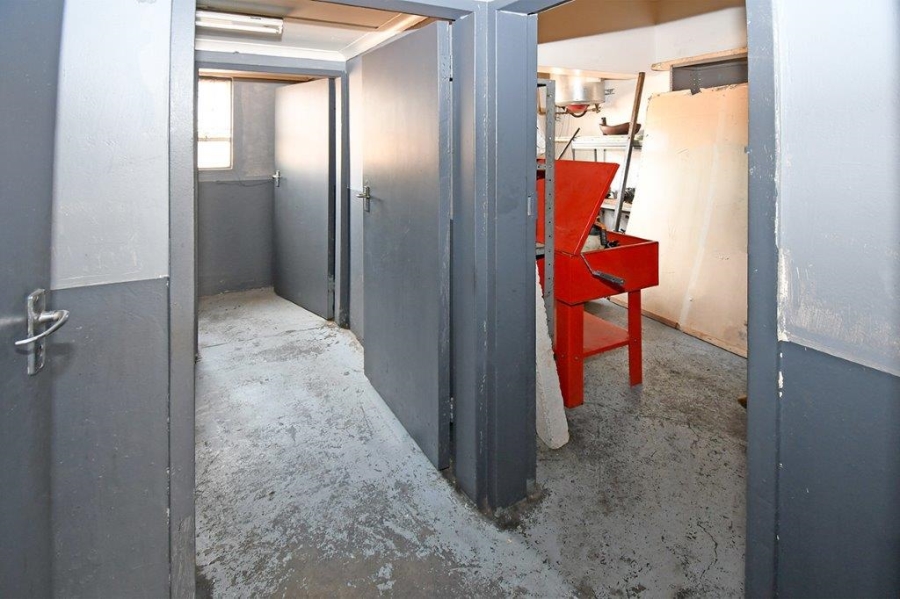 To Let Commercial Property for Rent in Blairgowrie Gauteng