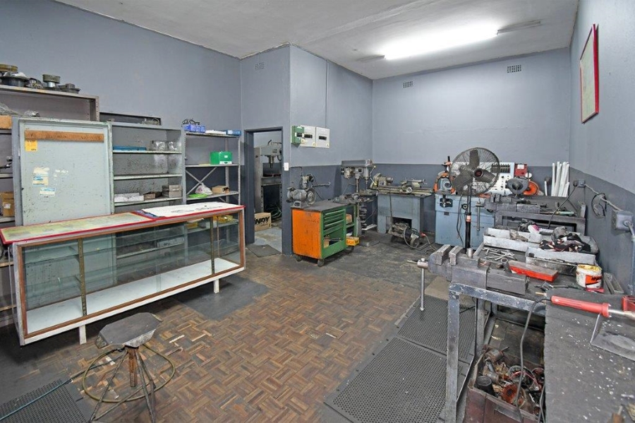 To Let Commercial Property for Rent in Blairgowrie Gauteng