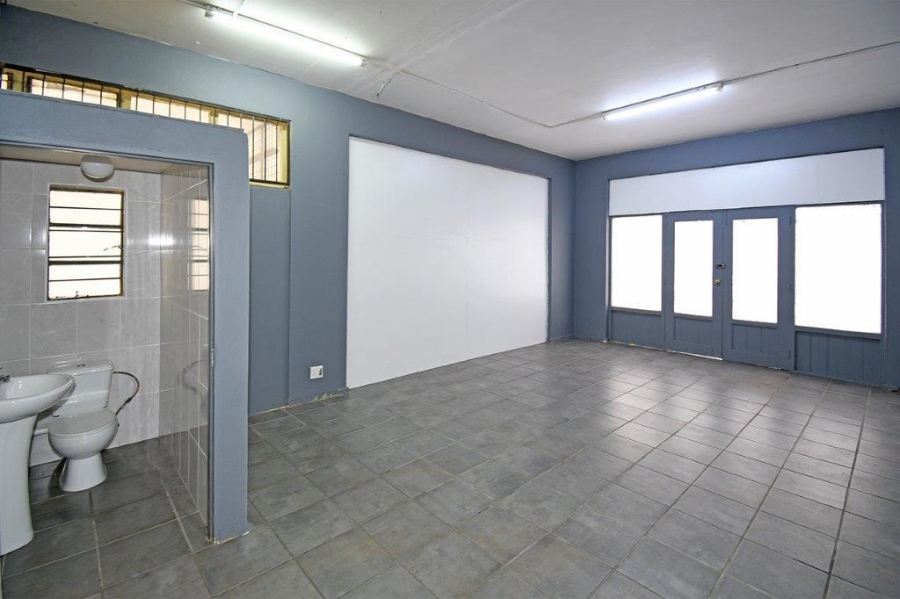 To Let Commercial Property for Rent in Blairgowrie Gauteng