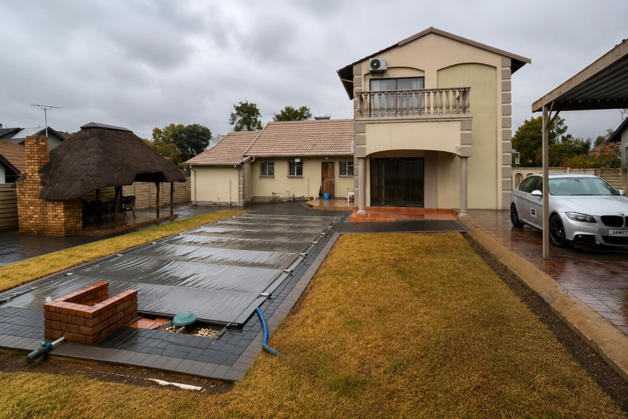 4 Bedroom Property for Sale in Brackendowns Gauteng