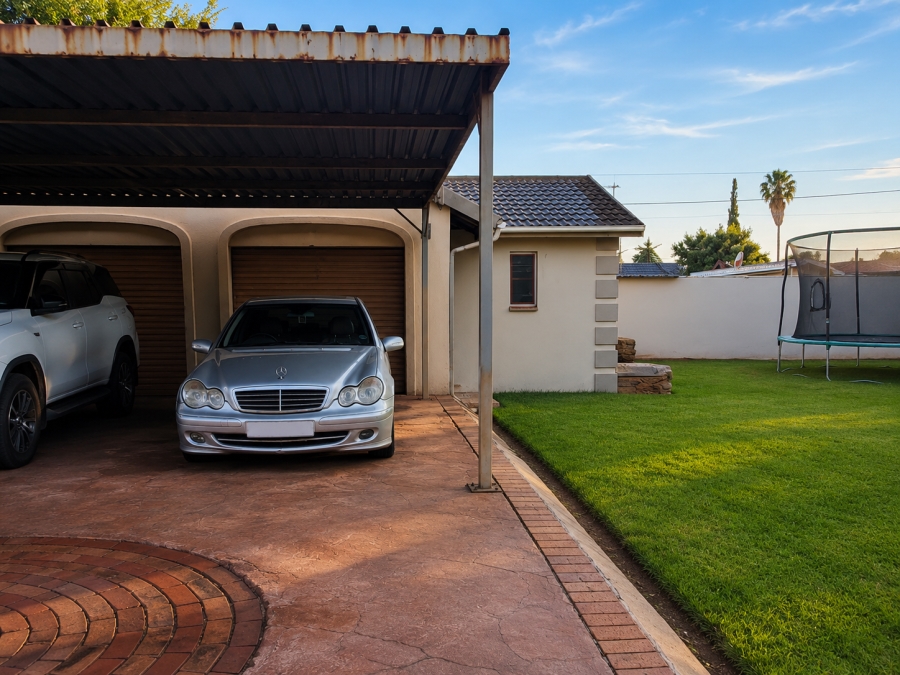 4 Bedroom Property for Sale in Brackendowns Gauteng