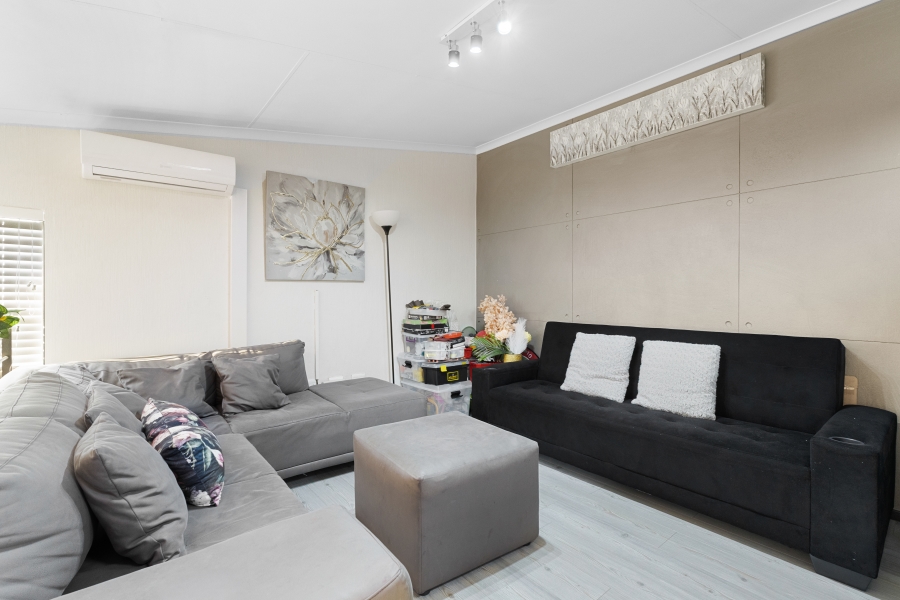 3 Bedroom Property for Sale in Broadacres Gauteng