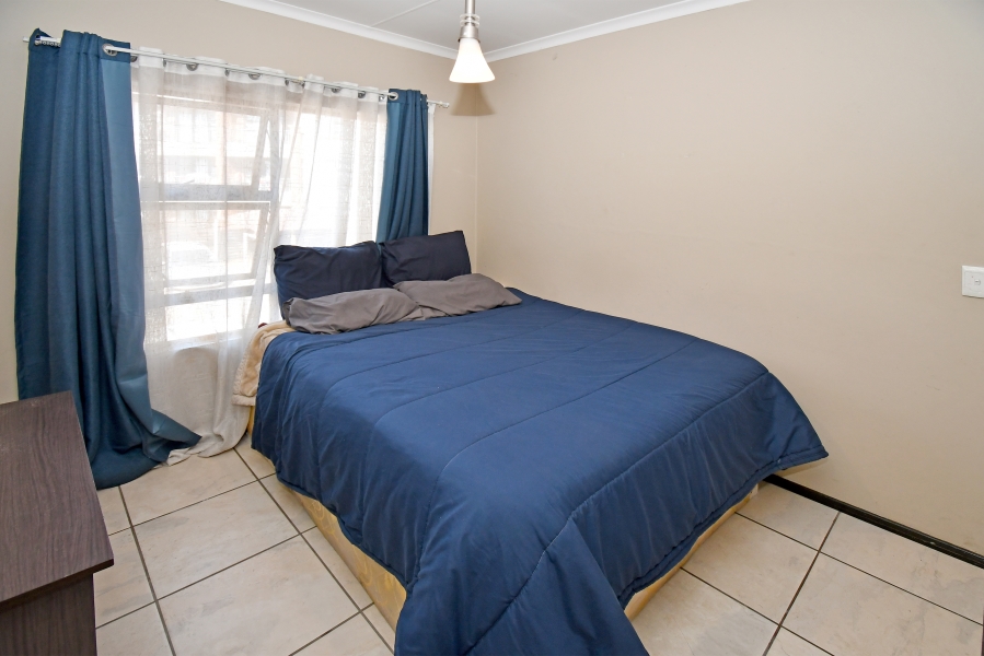 2 Bedroom Property for Sale in Noordhang Gauteng