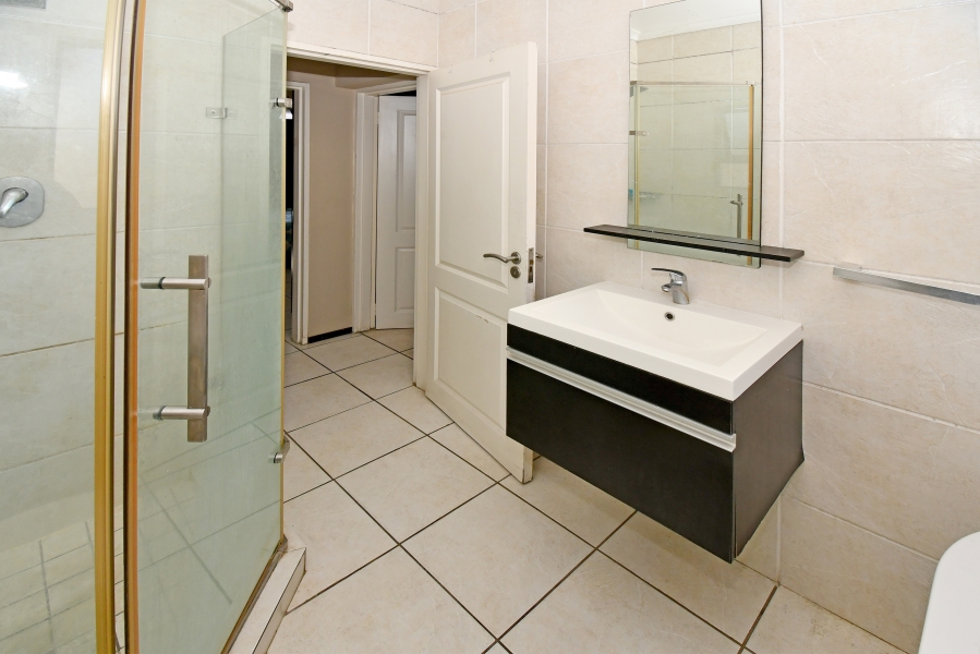 2 Bedroom Property for Sale in Noordhang Gauteng