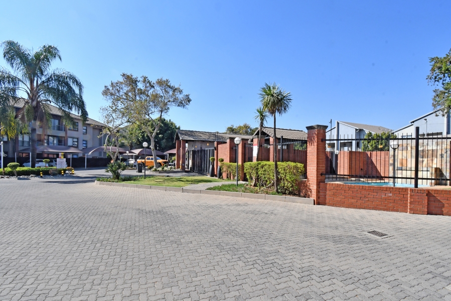 2 Bedroom Property for Sale in Noordhang Gauteng