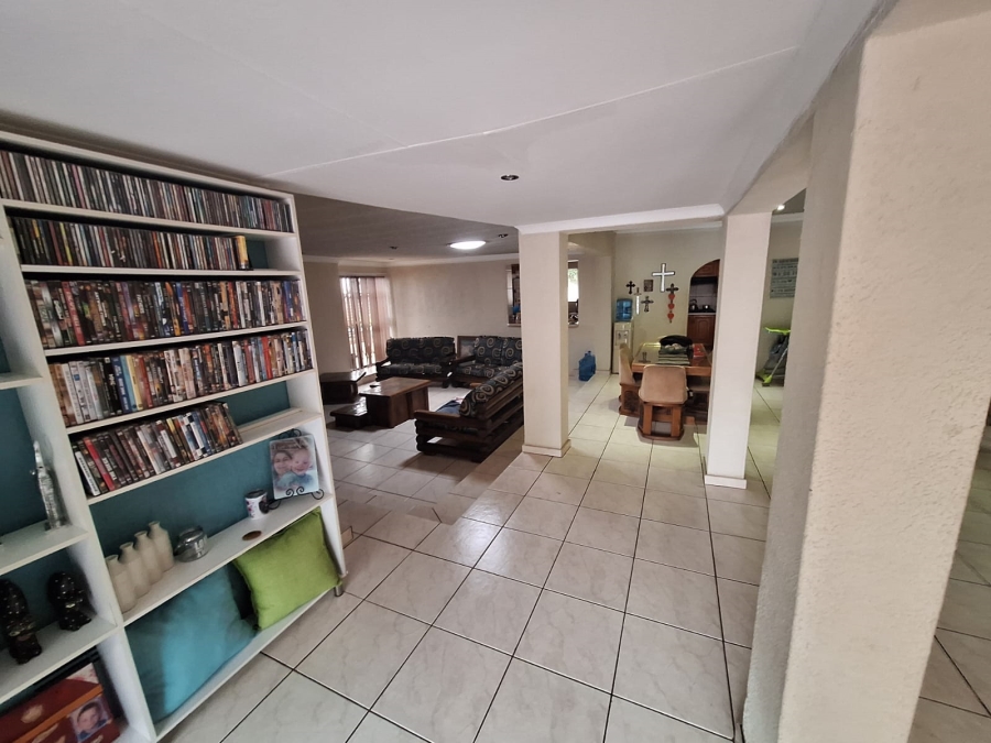 4 Bedroom Property for Sale in Vanderbijlpark SE 7 Gauteng