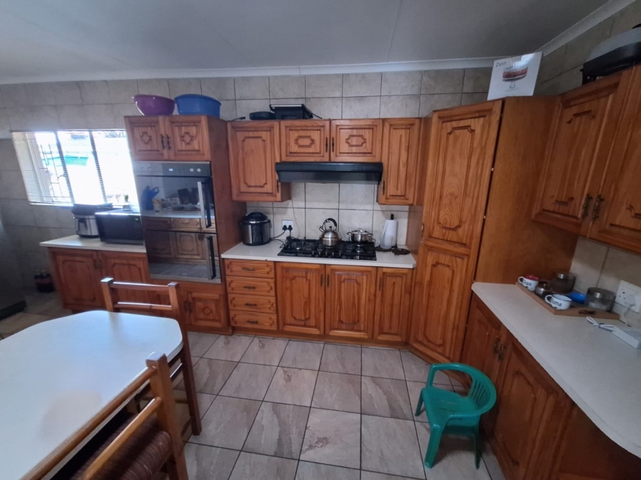 4 Bedroom Property for Sale in Vanderbijlpark SE 7 Gauteng