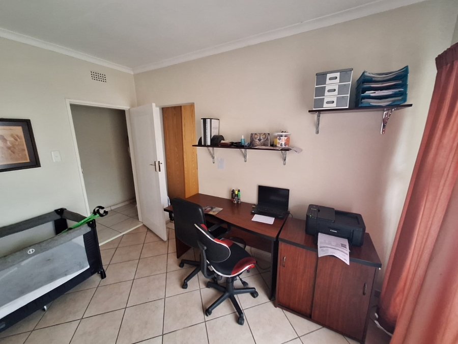 4 Bedroom Property for Sale in Vanderbijlpark SE 7 Gauteng