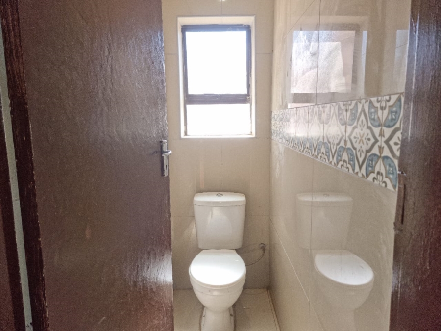 4 Bedroom Property for Sale in Sebokeng Zone 10 Gauteng
