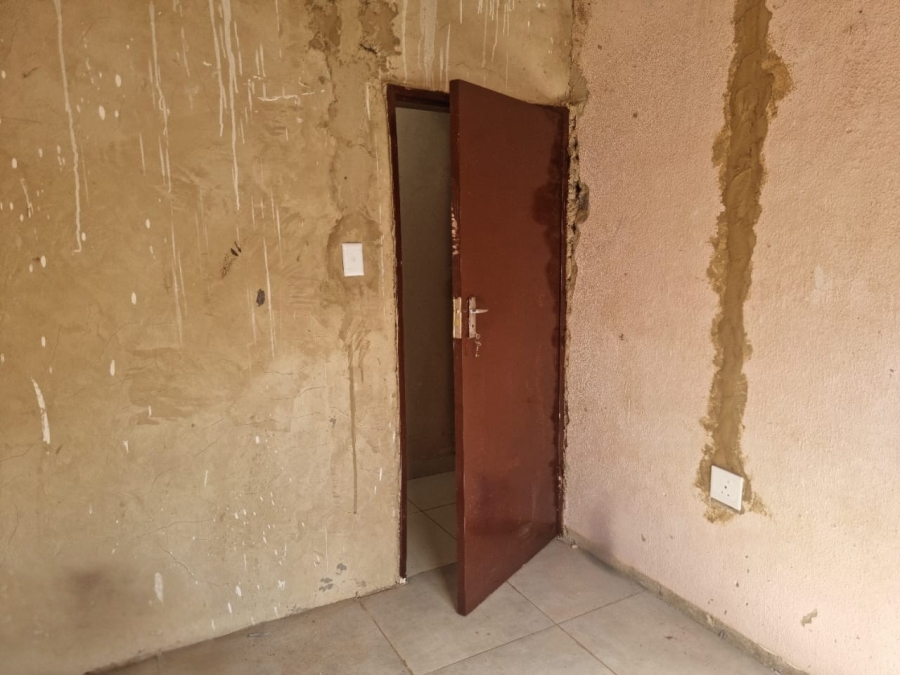 4 Bedroom Property for Sale in Sebokeng Zone 10 Gauteng