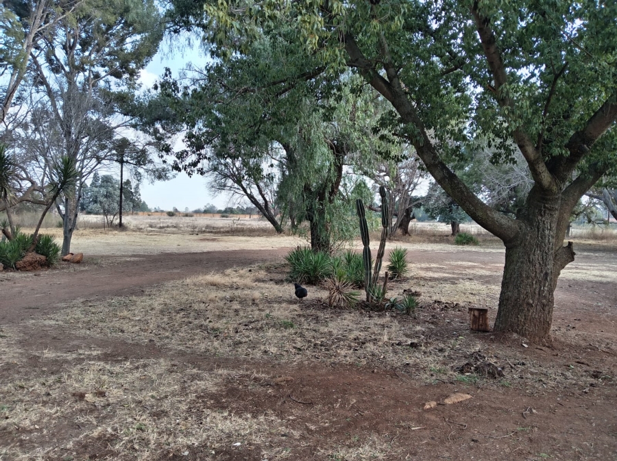 4 Bedroom Property for Sale in Mullerstuine Gauteng