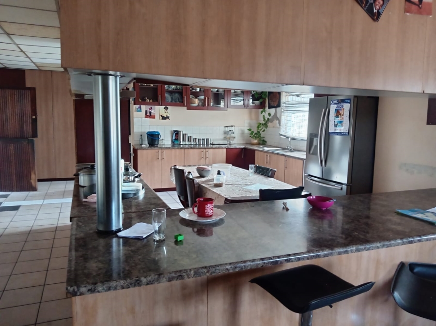 4 Bedroom Property for Sale in Mullerstuine Gauteng