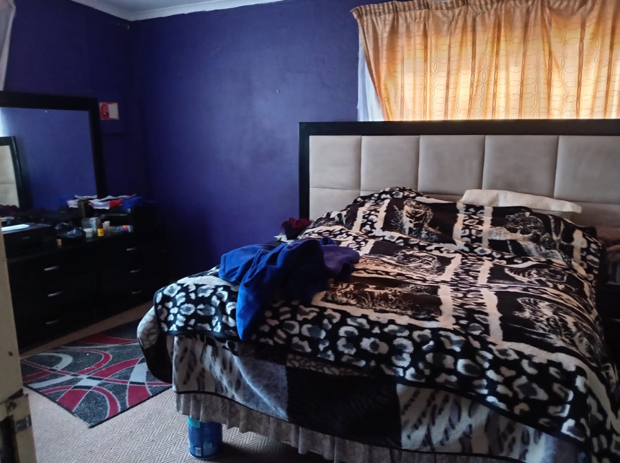 4 Bedroom Property for Sale in Mullerstuine Gauteng