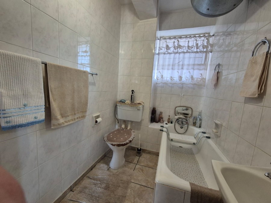 2 Bedroom Property for Sale in Vanderbijlpark CW 1 Gauteng