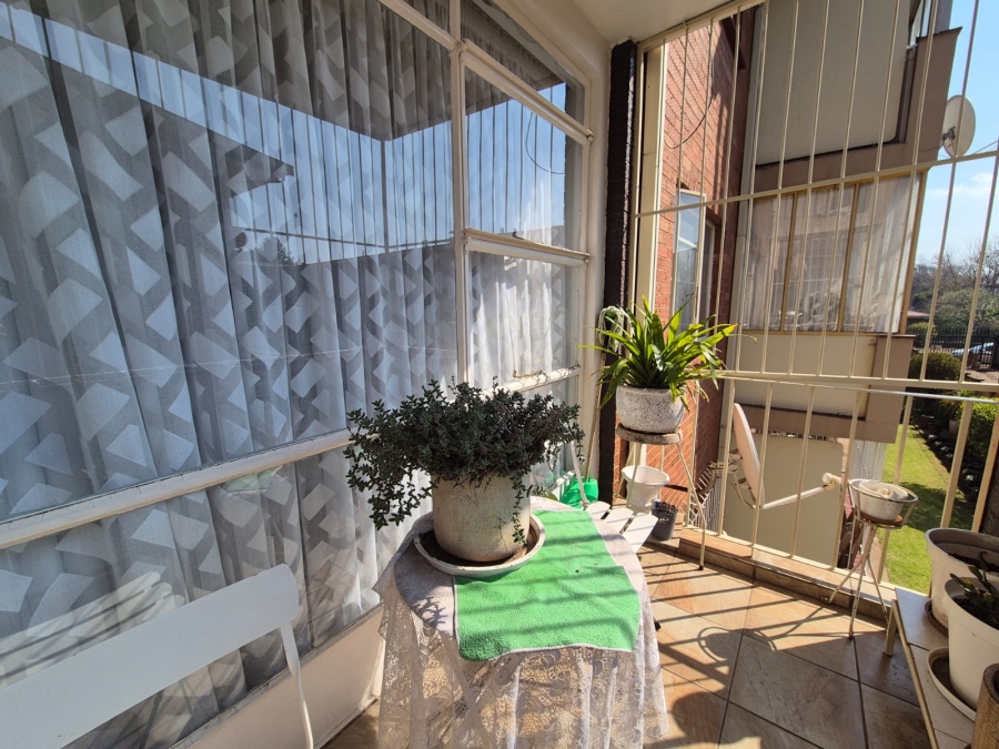 2 Bedroom Property for Sale in Vanderbijlpark CW 1 Gauteng