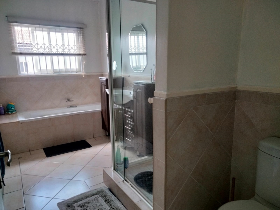3 Bedroom Property for Sale in Ferndale Gauteng