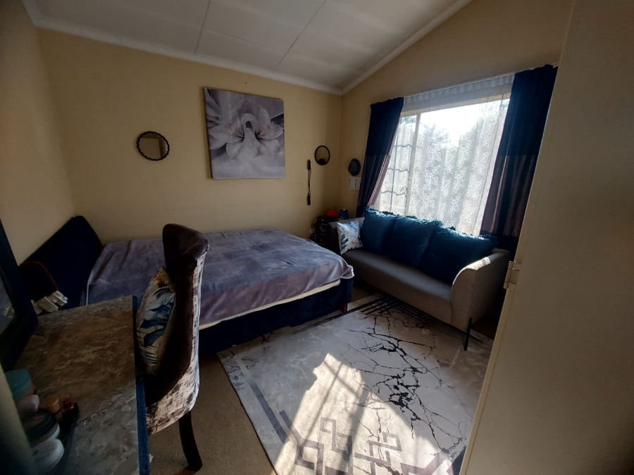 2 Bedroom Property for Sale in Sonneglans Gauteng