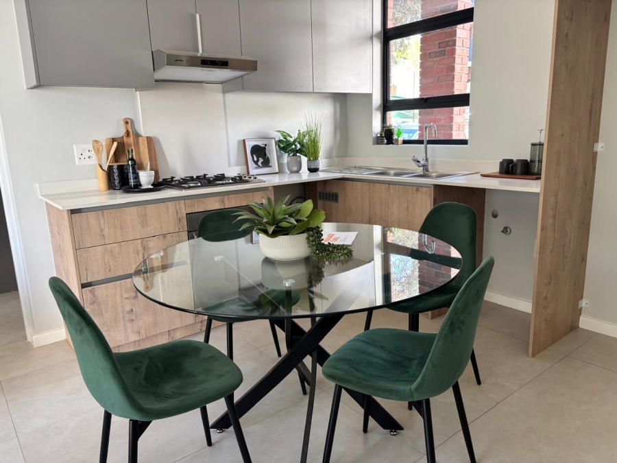 To Let 2 Bedroom Property for Rent in Bryanston Gauteng