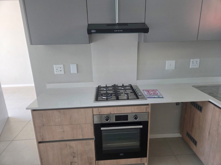 To Let 2 Bedroom Property for Rent in Bryanston Gauteng