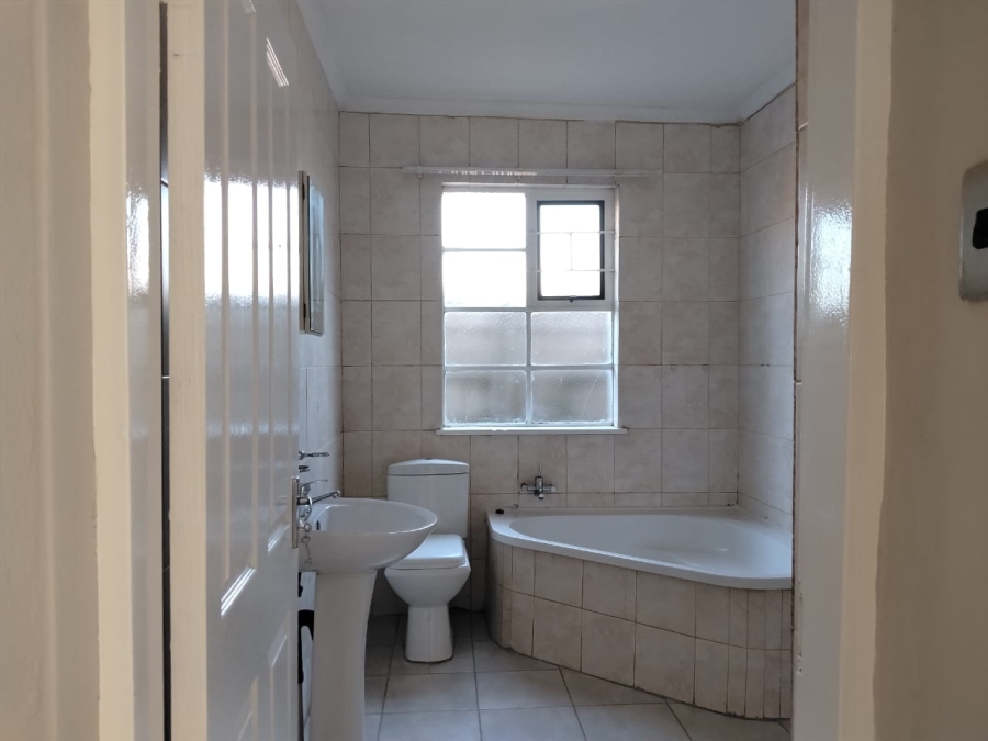 9 Bedroom Property for Sale in Dalview Gauteng