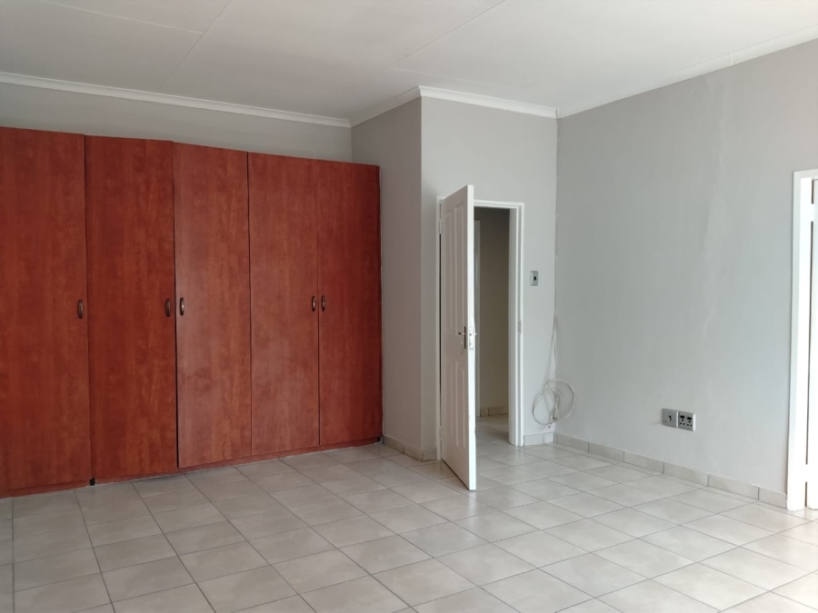 9 Bedroom Property for Sale in Dalview Gauteng
