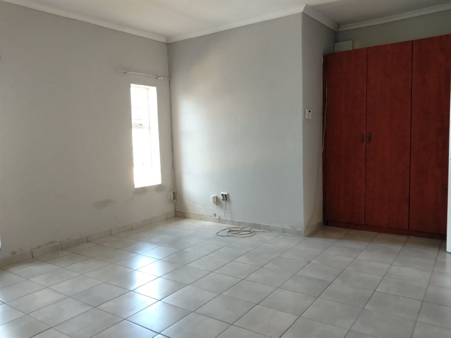 9 Bedroom Property for Sale in Dalview Gauteng