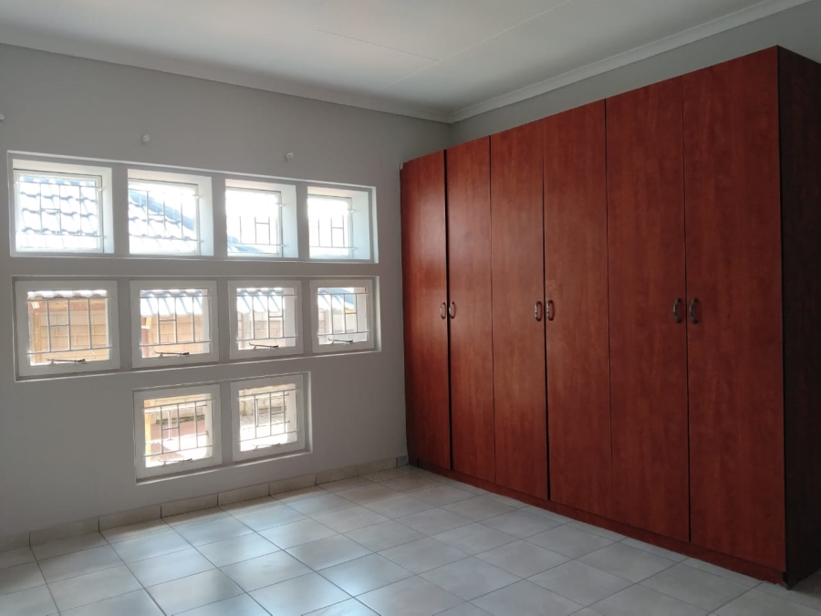 9 Bedroom Property for Sale in Dalview Gauteng