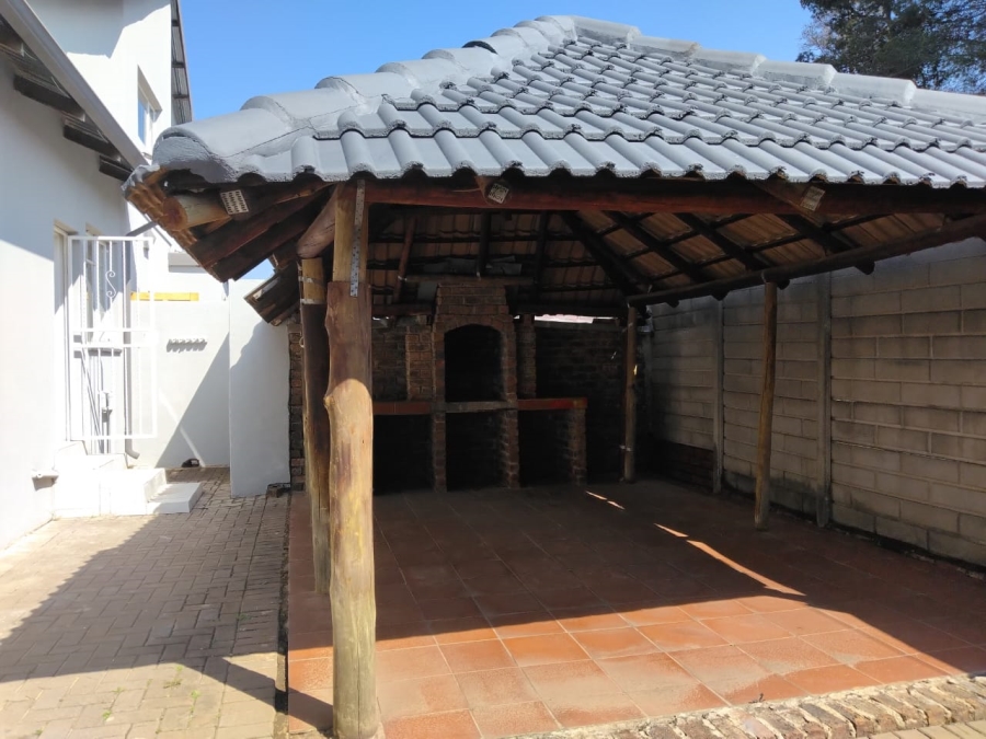 9 Bedroom Property for Sale in Dalview Gauteng