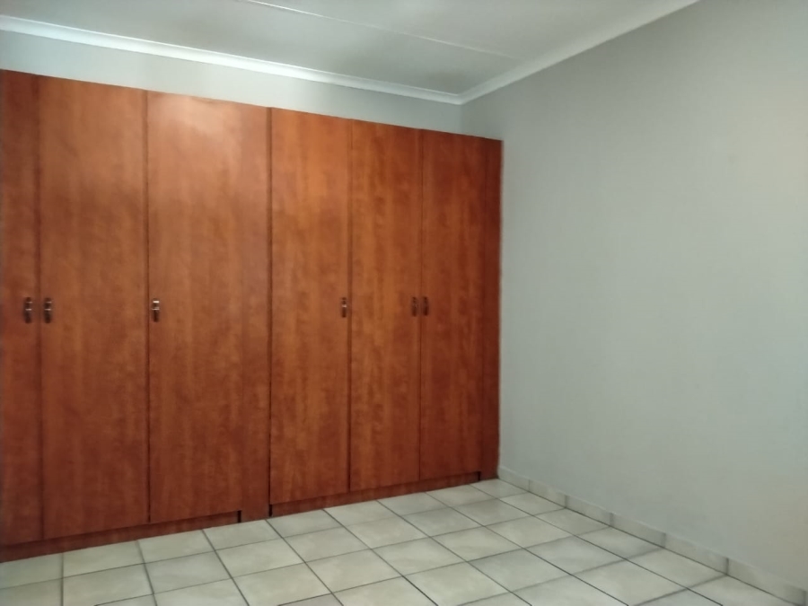 9 Bedroom Property for Sale in Dalview Gauteng
