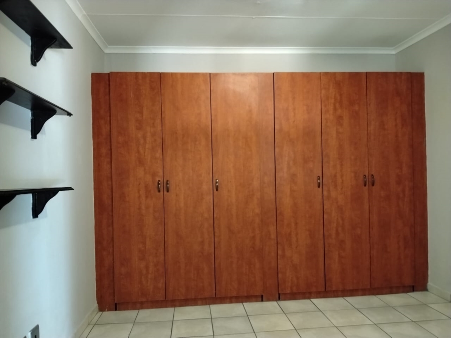 9 Bedroom Property for Sale in Dalview Gauteng