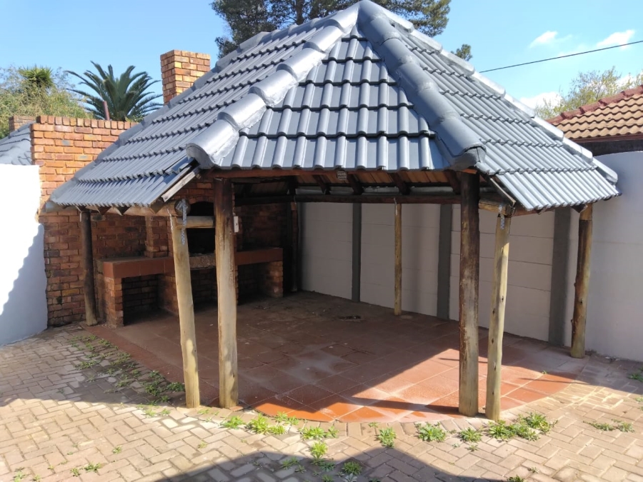 9 Bedroom Property for Sale in Dalview Gauteng