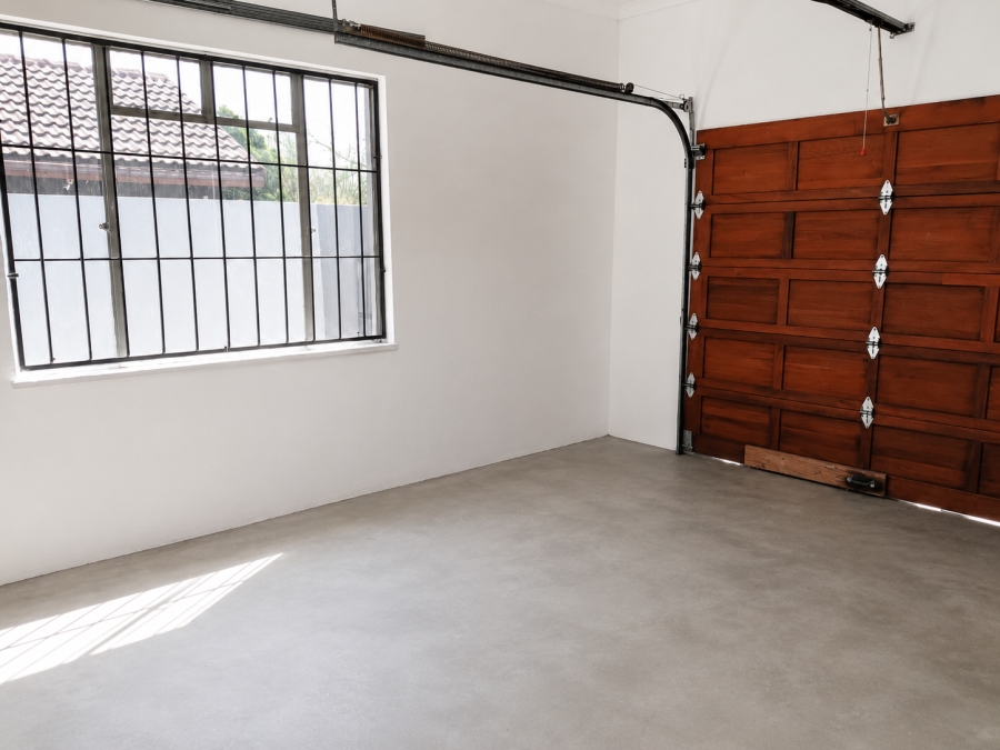9 Bedroom Property for Sale in Dalview Gauteng