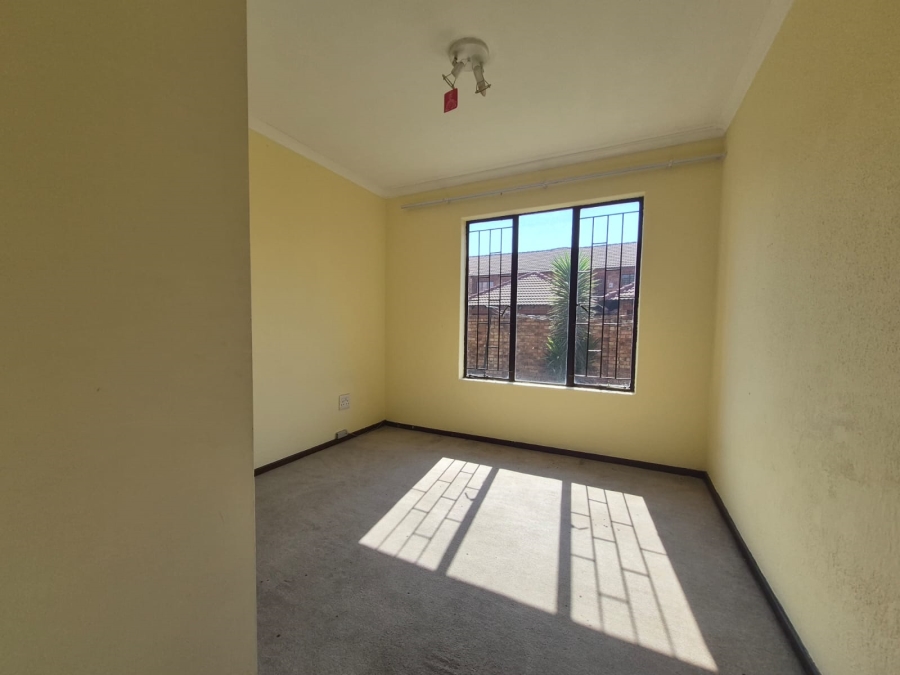 3 Bedroom Property for Sale in Edleen Gauteng