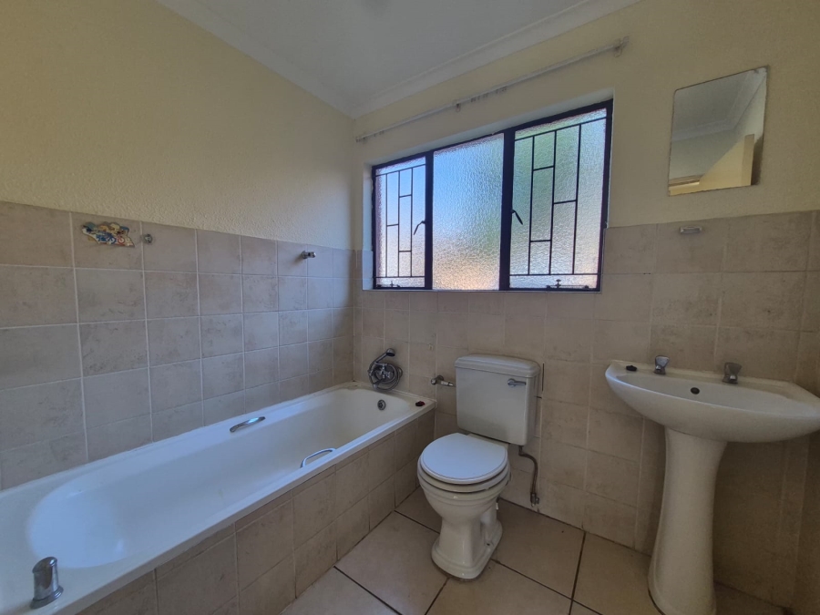 3 Bedroom Property for Sale in Edleen Gauteng