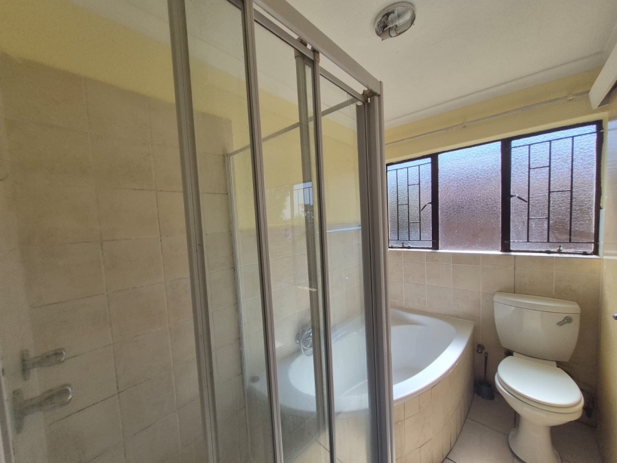 3 Bedroom Property for Sale in Edleen Gauteng